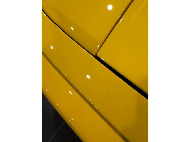 Ferrari 348 GTB 3.4i COUPE . JAUNE CLAIR de 1993