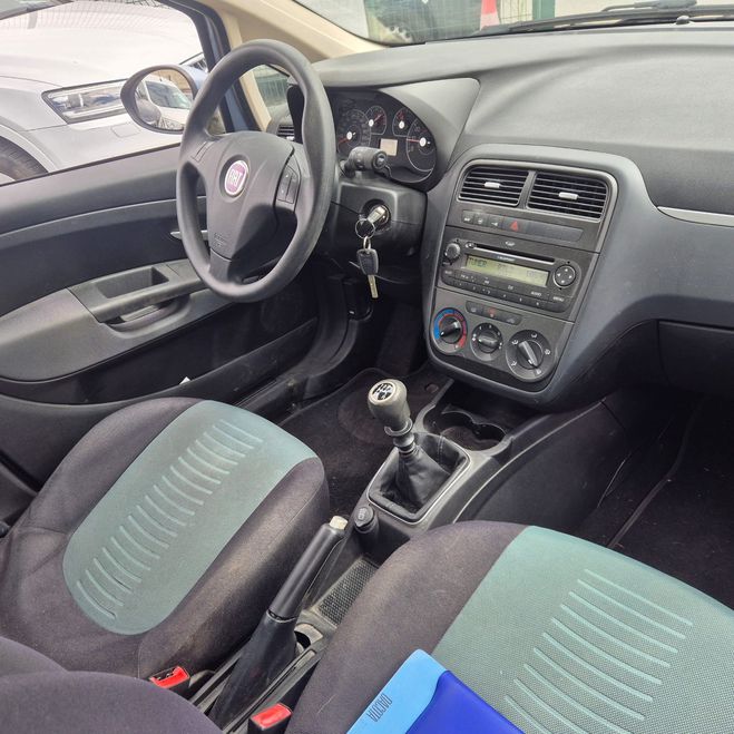 Fiat Grande Punto 1.4 77 DYNAMIC 5P PACK CITY BELLE 10 RAS Gris fonc� de 2008