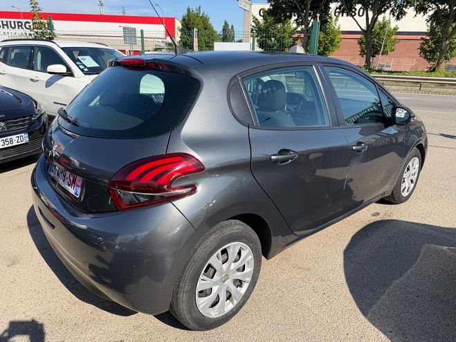 Peugeot 208 (2) 1.6 BLUEHDI 75 ACTIVE 5P BELLE CITAD Gris fonc� de 2017