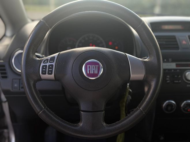 Fiat Sedici 1.6 16V Emotion 4X4 Gris de 2008