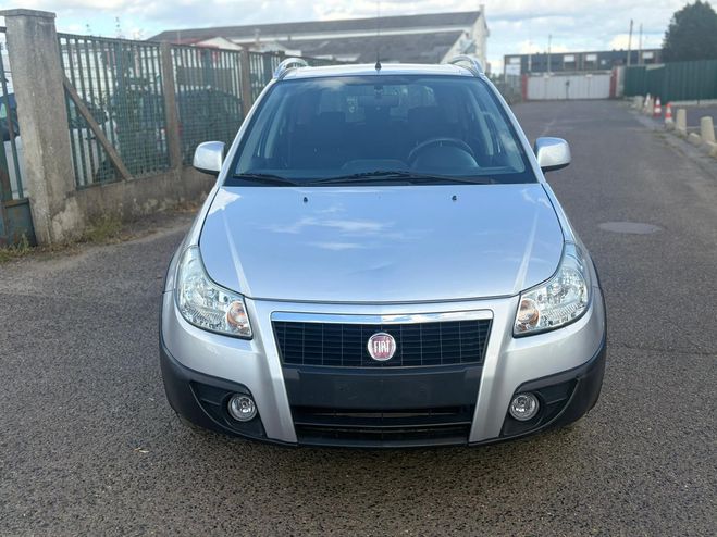 Fiat Sedici 1.6 16V Emotion 4X4 Gris de 2008