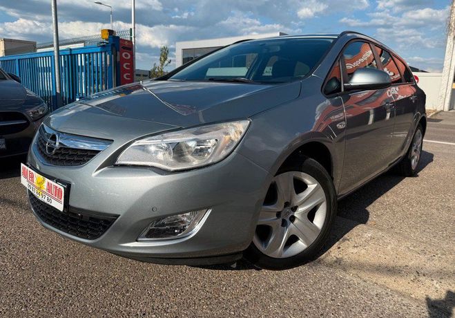 Opel Astra break 1.6 115ch Ecotec Cosmo 1�re MAIN Gris de 2011