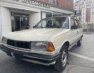 Peugeot 305