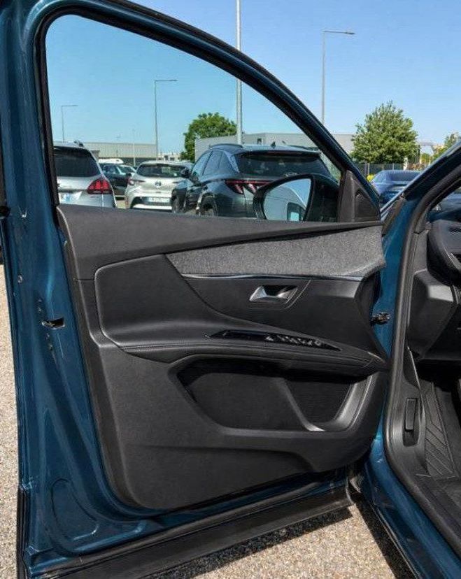 Peugeot 3008 Hybrid 225 e-EAT8 GT Bleu de 2021