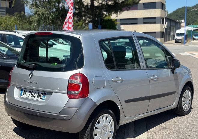 Renault Modus 1.2 tCe 100ch Expression ECO� Gris de 2010