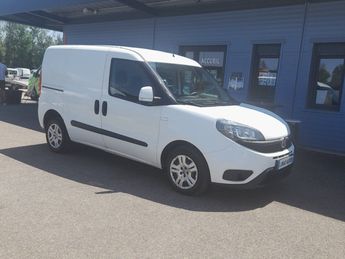  Voir d&eacute;tails -Fiat Doblo CARGO 3 PLACES 1.6 CV 105 PRO LOUNGE PRI &agrave; Ch�tillon-sur-Chalaronne (01)