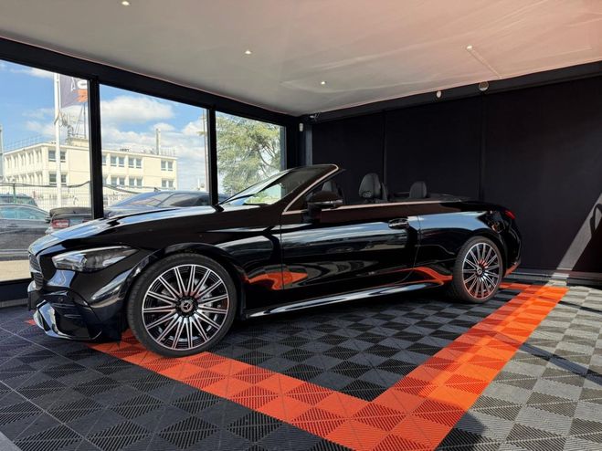 Mercedes Classe CL CLASSE Cabriolet 300 - BVA 9G-Tronic - B NOIR de 2024