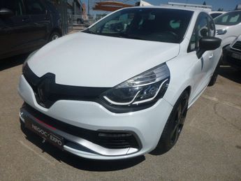  Voir d&eacute;tails -Renault Clio RS TROPHY 220 220CV &agrave;  Le Soler (66)
