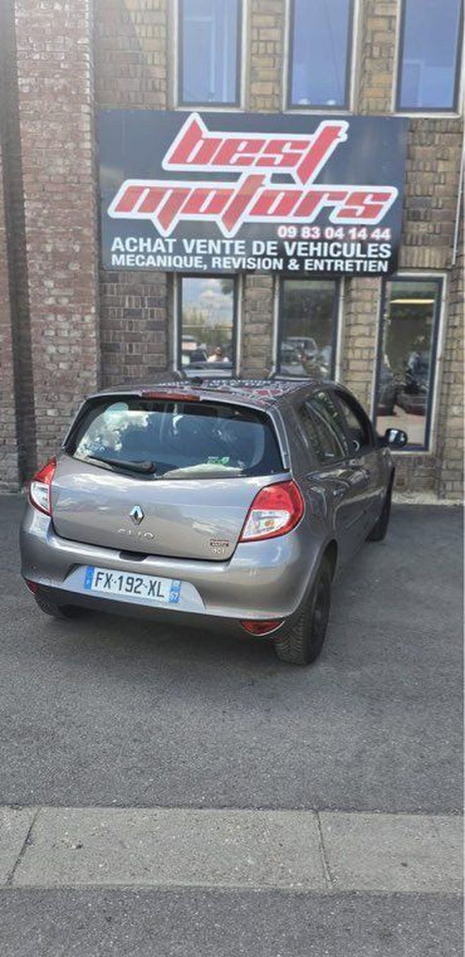 Renault Clio 3 Phase 2 TomTom Gris de 2012