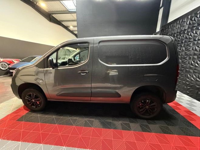 Citroen Berlingo CLUB 1.5 HDI 130 CH M 1000 kg SURELEVE - GRIS FONCE de 2021