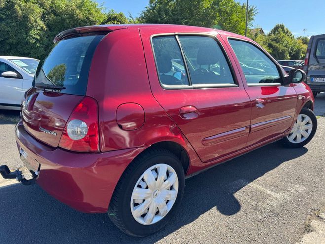 Renault Clio II 1.2i 58CH GPL Campus 5P Rouge de 2010