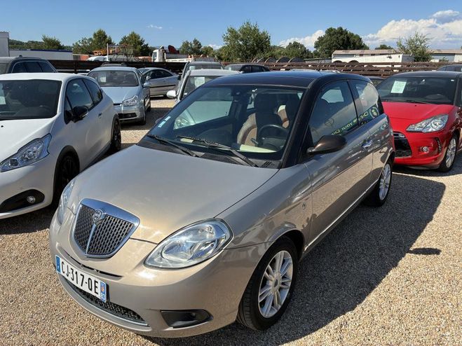 Lancia Ypsilon YUPSILON II (2) 1.4 8V 77 PLATINO B-COLO Autre de 2008