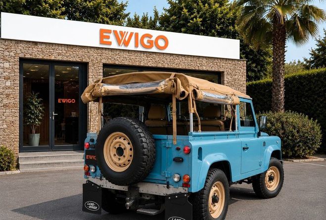 Land rover Defender SOCIETE 110 2.5 TD5 120 VITRE 4WD R�F�CT Bleu de 2003