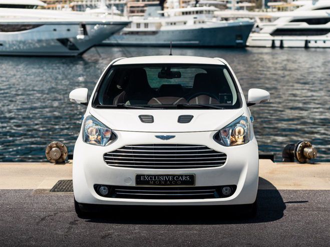 Aston martin Cygnet 1.3 SPORT VVT CVT 98 CV - MONACO BLANC SATIN MORINING FROST de 2012