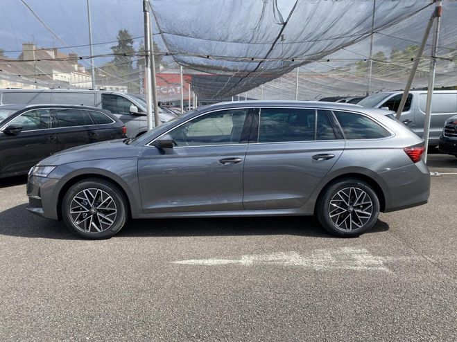 Skoda Octavia Combi IV (2) 2.0 TDI 150 SELECTION DSG7  Gris Graphite de 2025
