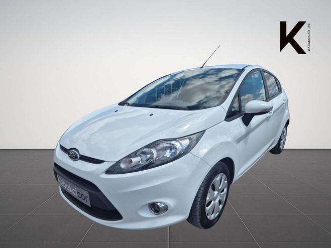 Ford Fiesta 1.4 TDCi Ambiente Voiture jeune Permis B Blanc de 