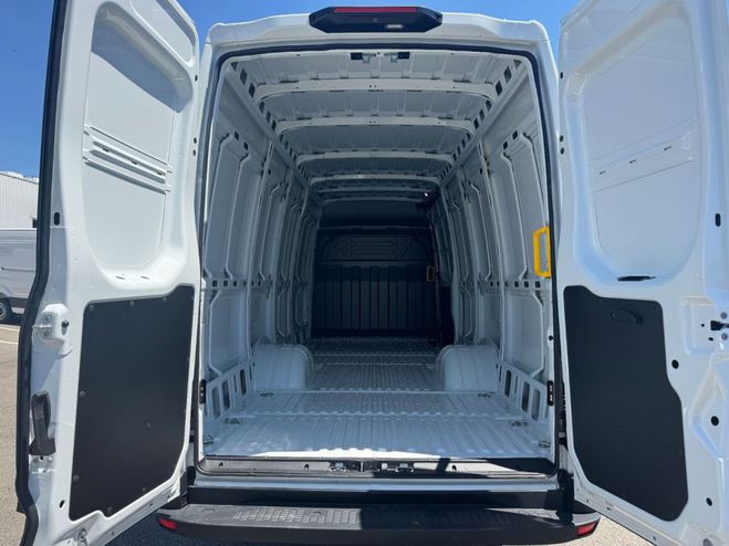 Iveco Daily 35C18 A8 180CV L4 16 M3 Blanc de 2026