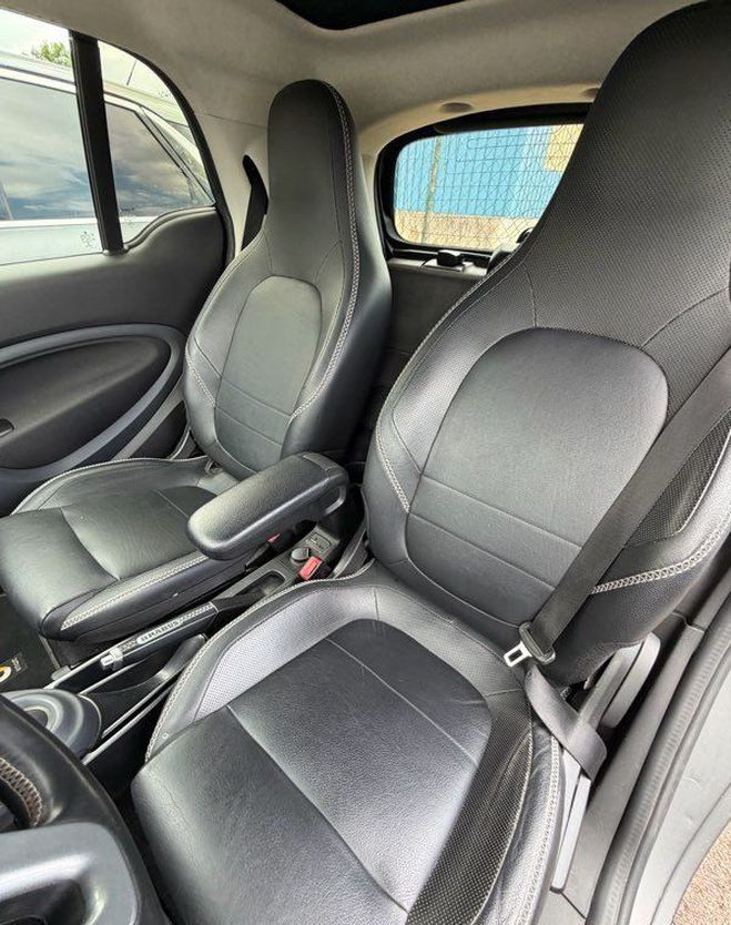 Smart Fortwo 0.9 TI 12V 90cv Coup� �quip� BRABUS Gris de 2019