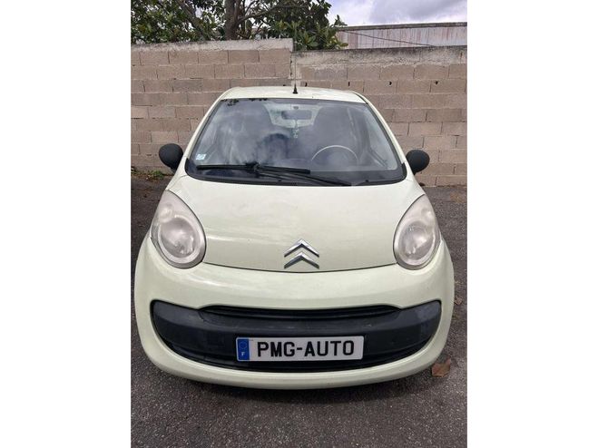 Citroen C1 1.0i BERLINE Attraction PHASE 2 JAUNE CLAIR de 2009