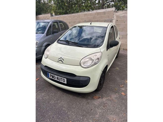 Citroen C1 1.0i BERLINE Attraction PHASE 2 JAUNE CLAIR de 2009