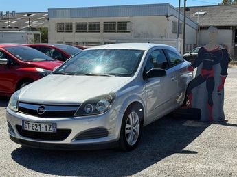  Voir d&eacute;tails -Opel Astra GTC 1.9 CDTI120 COSMO &agrave;  La Garde (83)