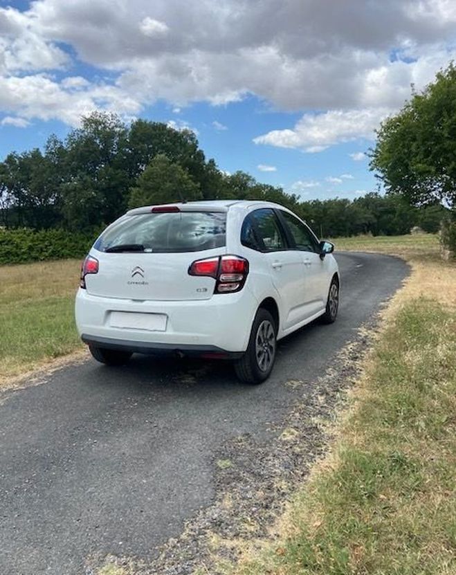 Citroen C3 puretech 82 confort Blanc de 2016