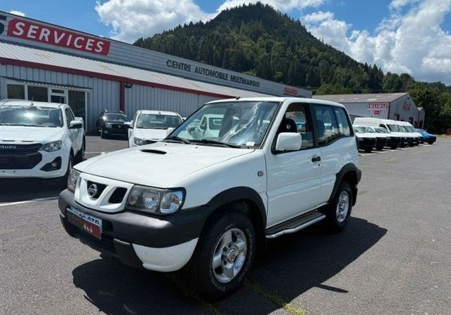 Nissan Terrano 2.7 DI 125CH ELEGANCE 3P Blanc de 2004
