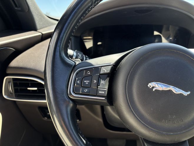 Jaguar F Pace 2.0D 180 CH R-SPORT 4X4 BVA8 GRIS C de 2017