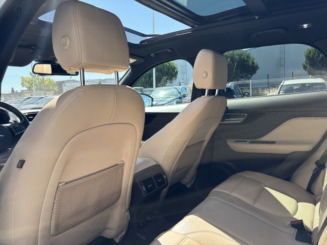 Jaguar F Pace 2.0D 180 CH R-SPORT 4X4 BVA8 GRIS C de 2017