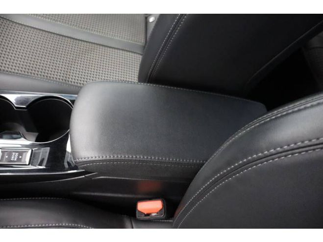Peugeot 208 PureTech 100 S&S BVM6 GT gris de 2021