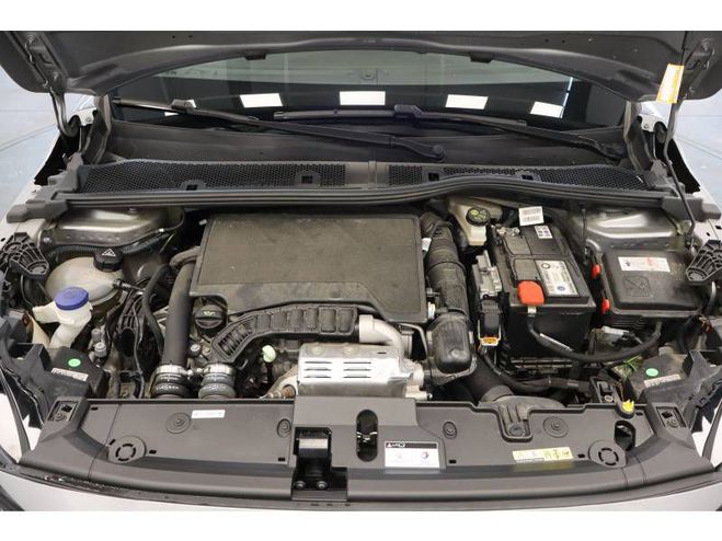 Peugeot 208 PureTech 100 S&S BVM6 GT gris de 2021
