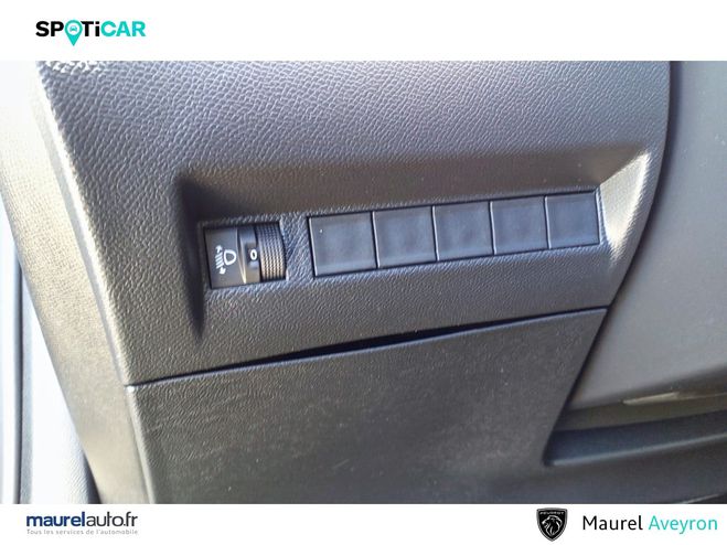 Peugeot 2008 2008 PureTech 100 S&S BVM6 Active 5p Grey de 2024