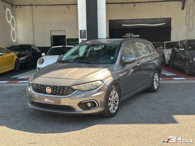 Fiat Tipo SW LOUNGE / 1.6L 120cv / CAMERA / ATTELA Gris de 2016
