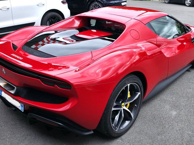 Ferrari 296 GTB 830CV Hybrid ROSSO CORSA METALISEE de 2023