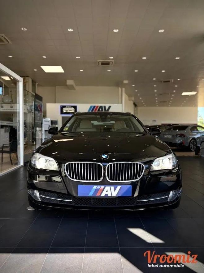 BMW Serie 5 TOURING Luxe (F11) 530d - 3.0 258CH - XD Noir de 2012