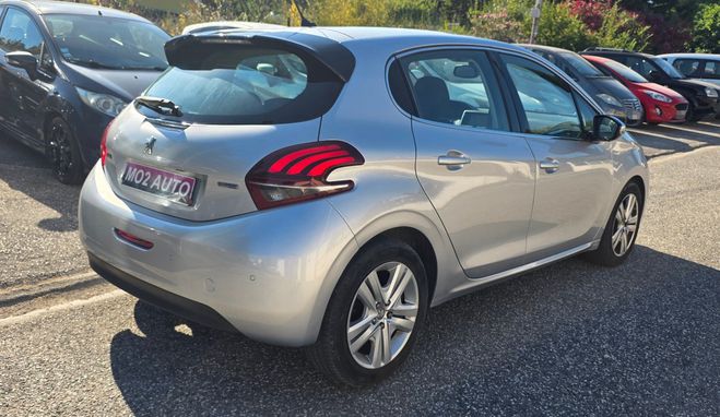 Peugeot 208 1.6 BLUEHDI 75CH ALLURE 2016 163.000KMS  gris de 2016