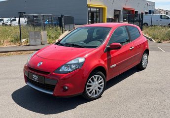  Voir d&eacute;tails -Renault Clio III 1.2 DYNAMIQUE 75 CH &agrave; Marange-Silvange (57)
