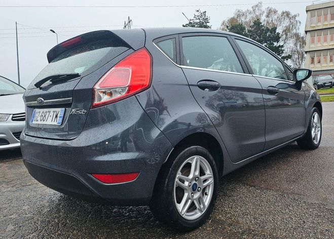 Ford Fiesta Phase 2 1.5 TDCi 75 cv Gris de 2014