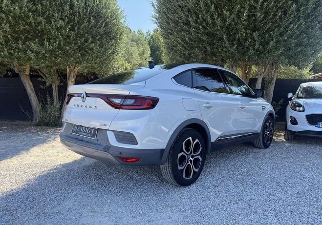 Renault Arkana 1.6 E-Tech 145CH Blanc de 2022