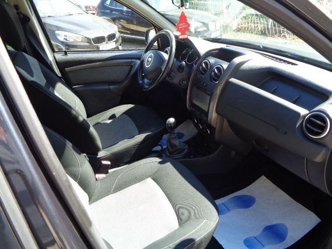 Dacia Duster 1.5 DCI 110CH LAUREATE 4X2 EURO6 GRIS F de 2016