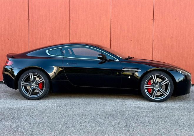 Aston martin V8 Vantage 4,7L 426ch BVM ? Noir de 2008