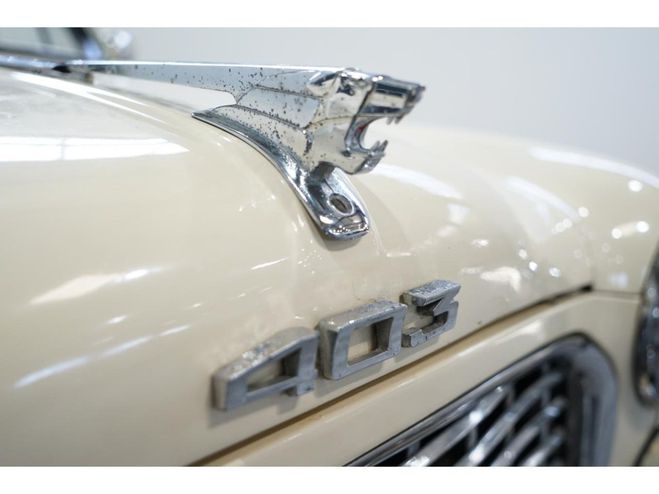 Peugeot 403 BERLINE - SEMI AUTO BEIGE de 1960