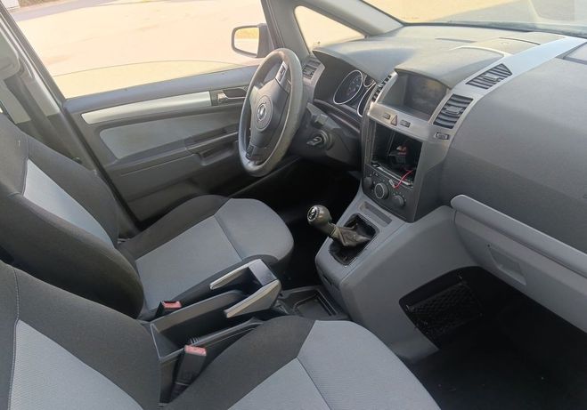 Opel Zafira Beau 1.6i 7 places 2006 pack tbe ct ok r Gris de 2005