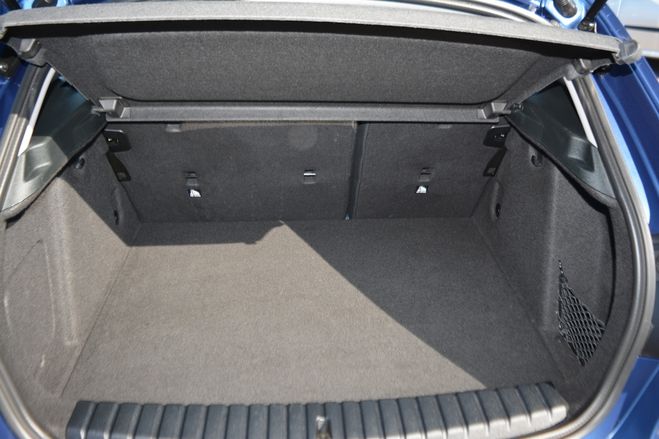 BMW Serie 1 (F40) 118DA 150CH BUSINESS DESIGN BLEU F de 2023