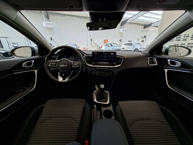 Kia Ceed SW 1.5 T-GDi 140 ch BVM6 Active gris de 2026