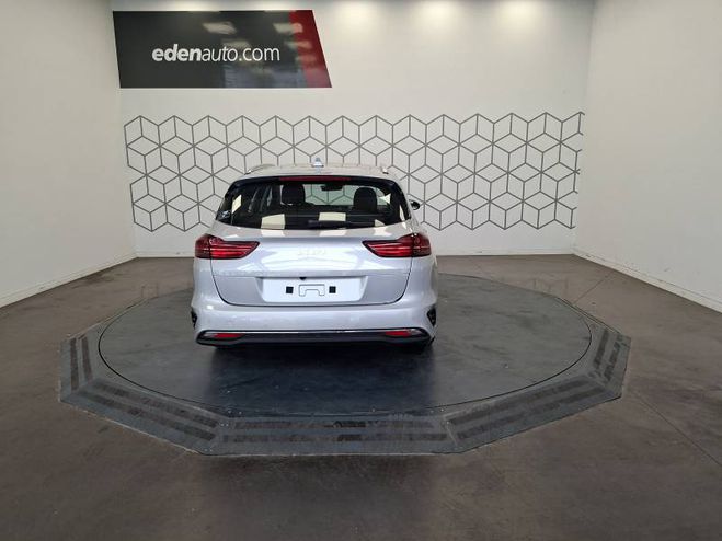 Kia Ceed SW 1.5 T-GDi 140 ch DCT7 Active gris de 2026