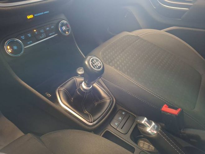 Ford Fiesta 1.0 EcoBoost 100 ch S&S BVM6 Titanium bleu de 2017