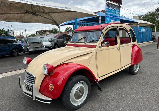 Citroen 2 CH 2 CV sp�cial Beige de 1982
