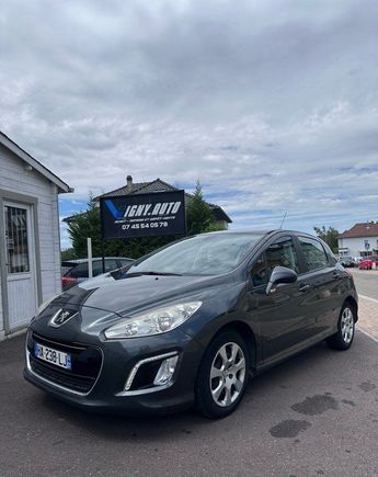  Voir d&eacute;tails -Peugeot 308 PHASE || 1.6 HDi 92 CV SUIVIS &agrave; L'H�pital (57)