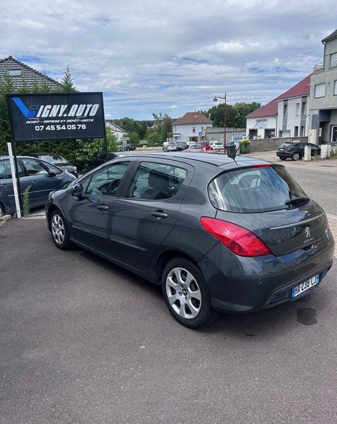 Peugeot 308 PHASE || 1.6 HDi 92 CV SUIVIS Gris de 2013